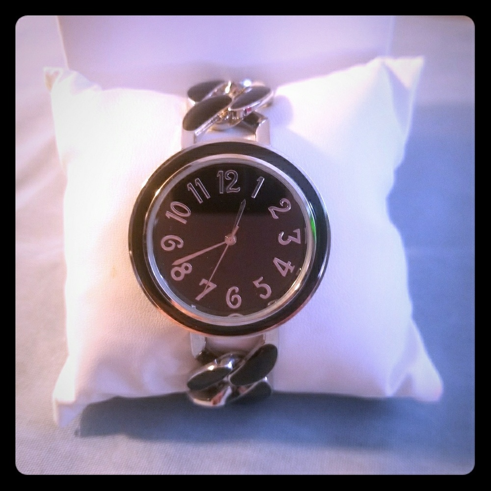 FMD Silver and Black Simple Watch